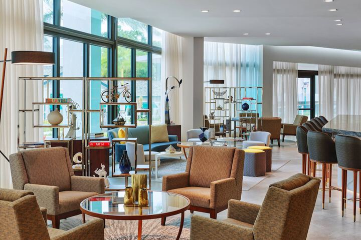 Art Ovation Hotel Autograph Collection