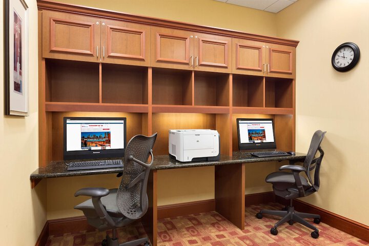 Business Center 26 of 26