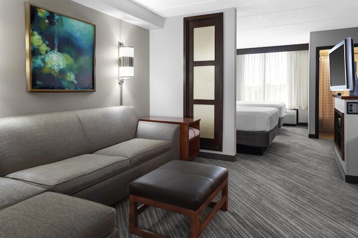 Hyatt Place Detroit / Livonia
