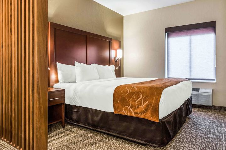 Room 21 of 40