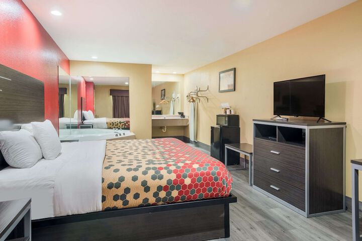 Room 22 of 27