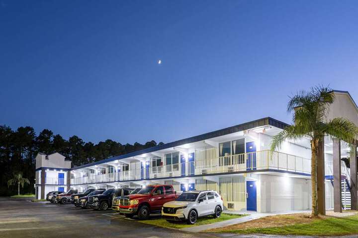 Hotel 27 of 156