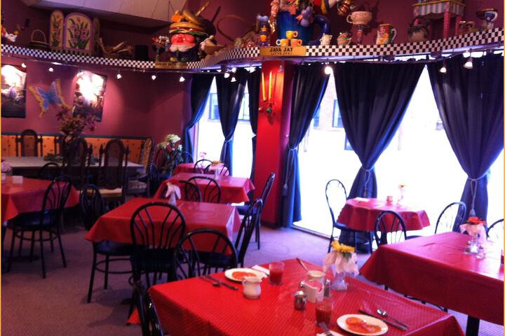 Dining 61 of 74