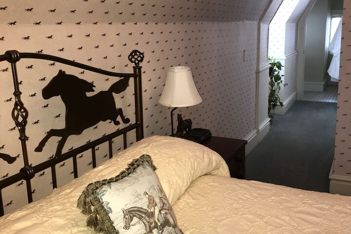 Room 31 of 94