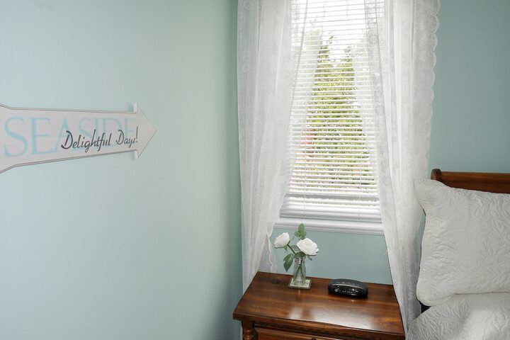 Room 136 of 194