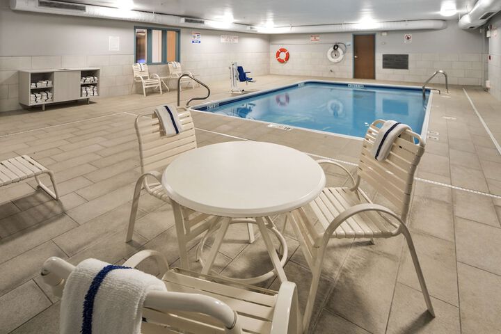 Pool 14 of 50