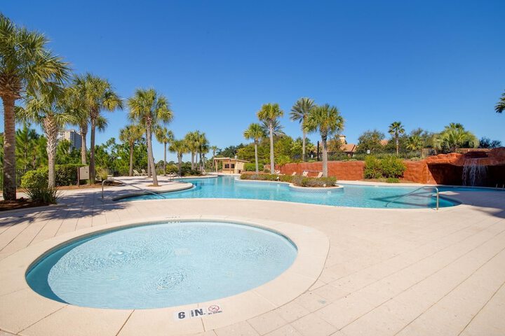Pool 10 of 43