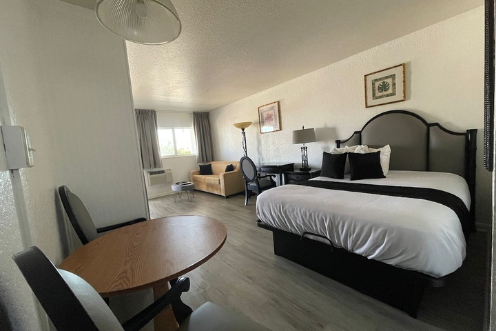 Room 89 of 170