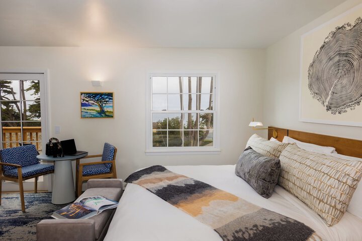 Carmel Beach Hotel