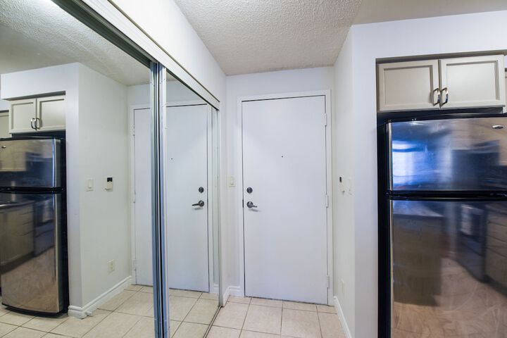 Room 21 of 32