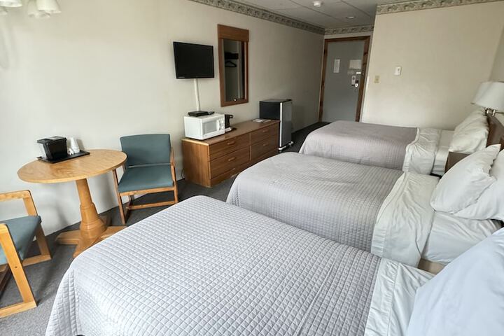 Room 36 of 44