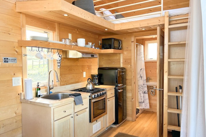 BV Overlook Camp & Lodging