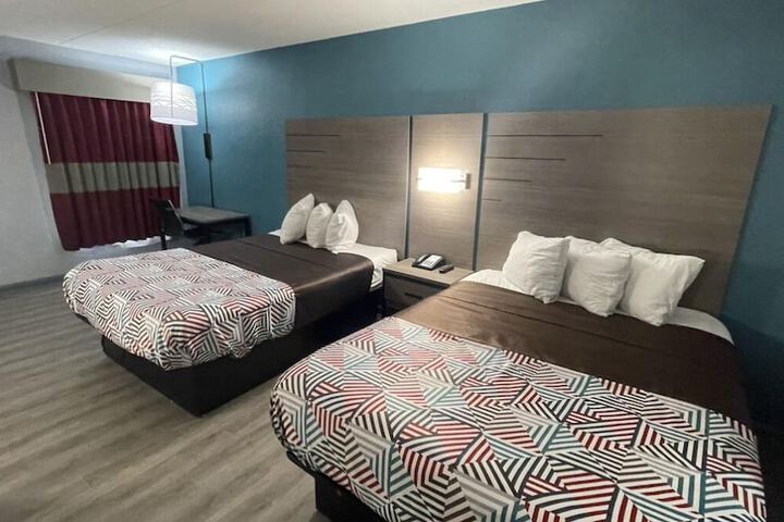 Room 6 of 22