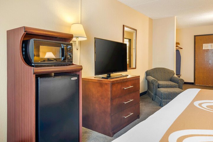 Quality Inn & Suites Zanesville City Center