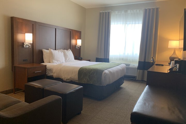 Room 32 of 41