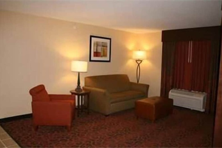 Room 6 of 21