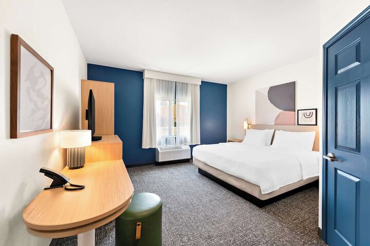Room 35 of 43