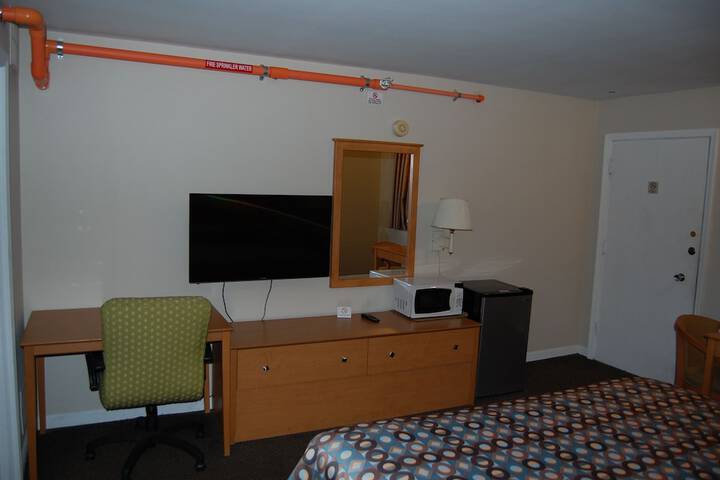 Room 7 of 24