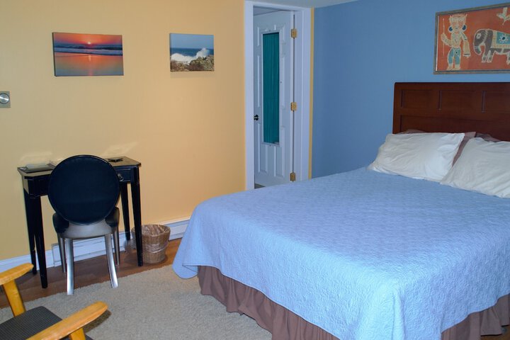 Room 12 of 24