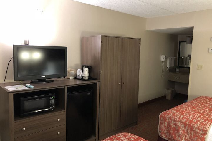 Room 15 of 22