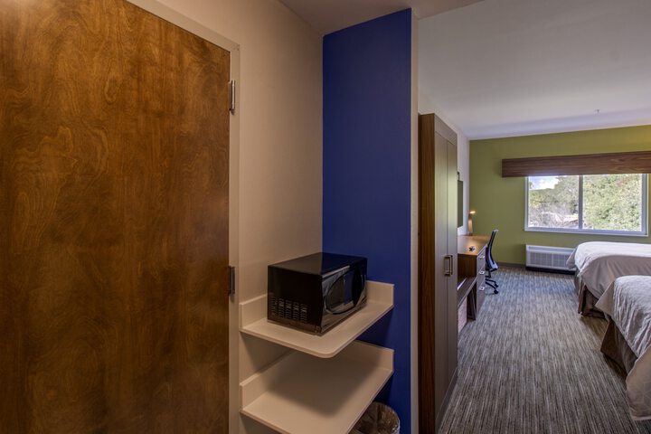 Room 19 of 60