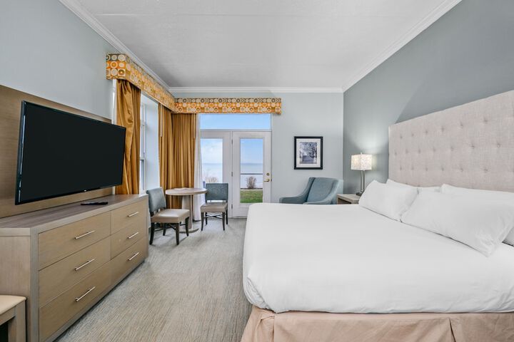 Cherry Tree Inn & Suites