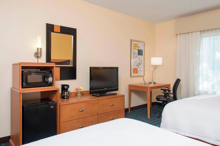 Room 13 of 25