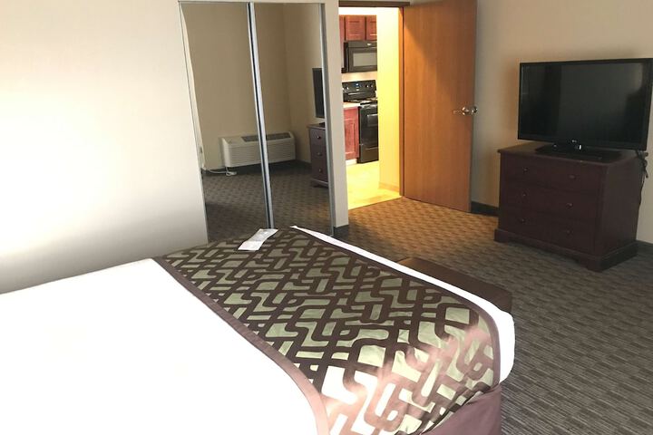 Room 13 of 24
