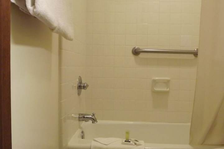Room 39 of 175