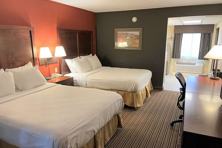 Crossroads Hotel and Event Center