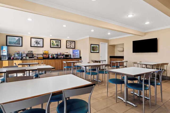 Best Western Date Tree Hotel