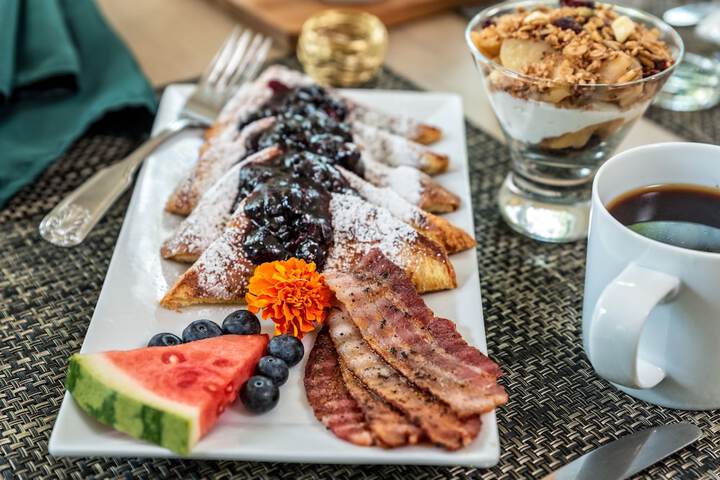 Breakfast/Coffee Service 118 of 147