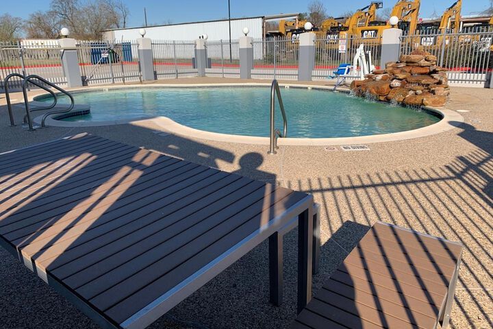 Sunrise Inn & Suites