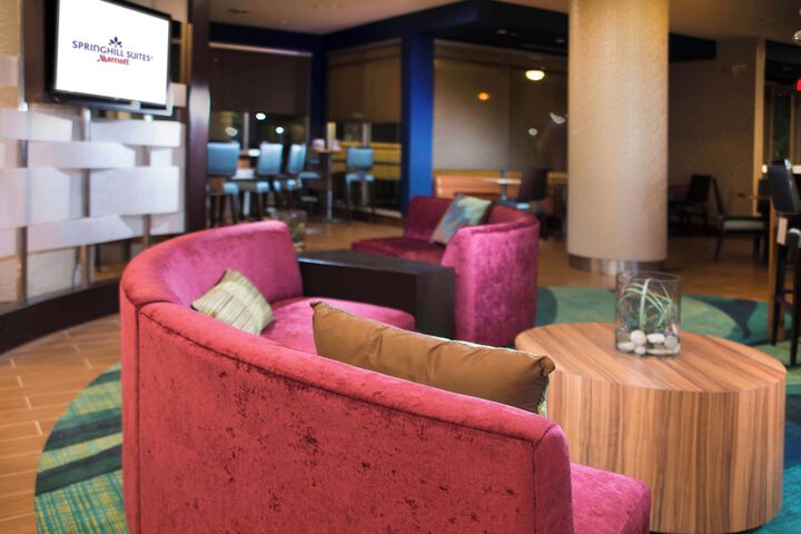 Hotel Interior 11 of 33