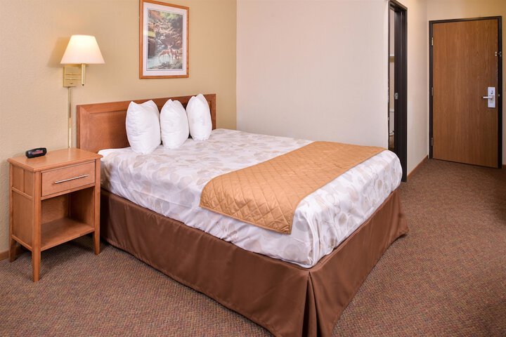 Room 16 of 22