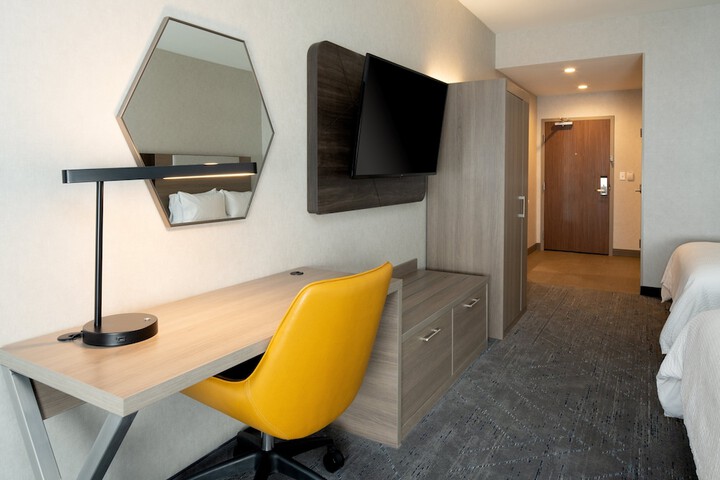 Room 29 of 62