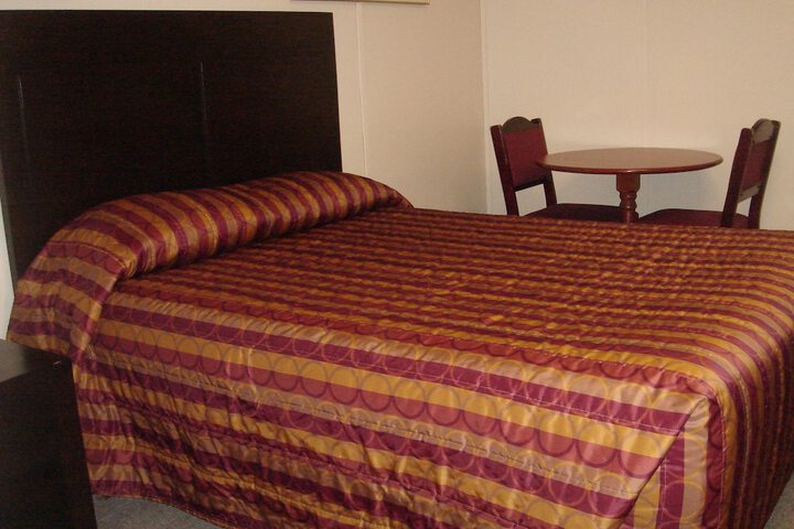 Room 30 of 38