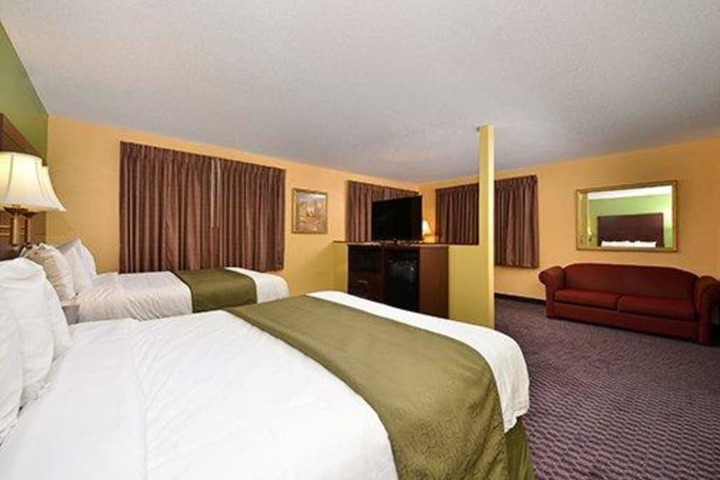 Quality Inn & Suites Grinnell near University