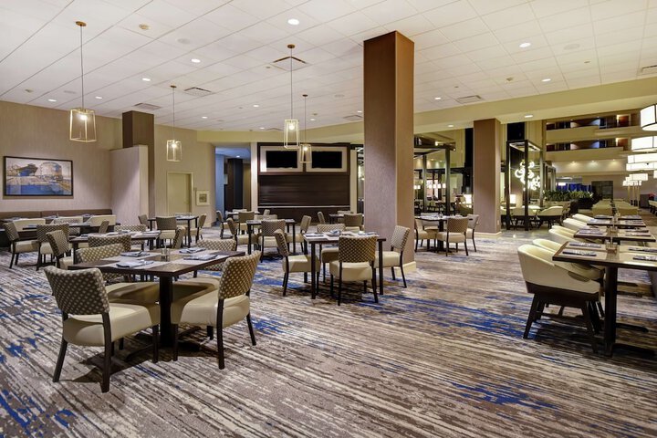Embassy Suites by Hilton Montgomery Hotel & Conference Ctr
