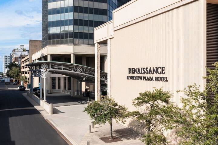 Renaissance Mobile Riverview Plaza Hotel