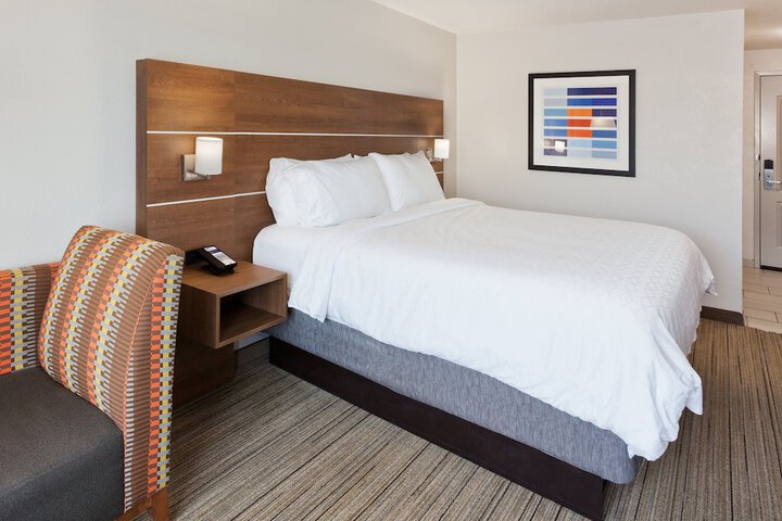 Room 21 of 54