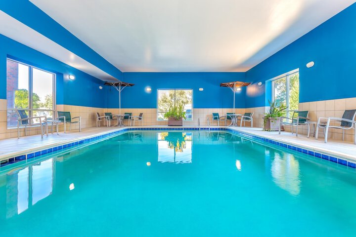 Hampton Inn & Suites Parkersburg Downtown