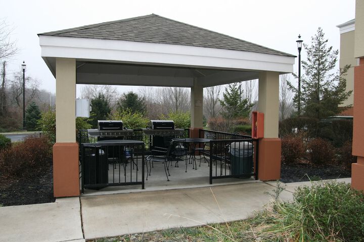 Hotel Exterior 60 of 60