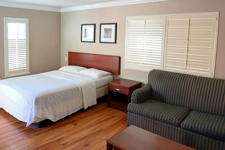 Room 19 of 28