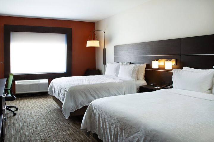 Room 18 of 33
