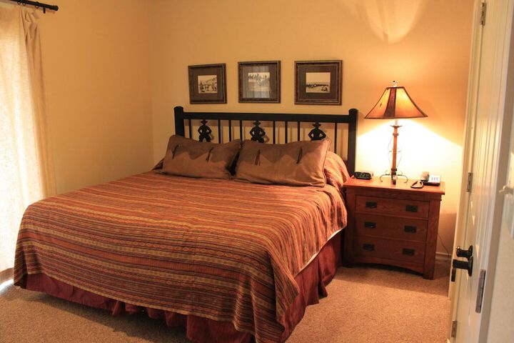 Room 53 of 129