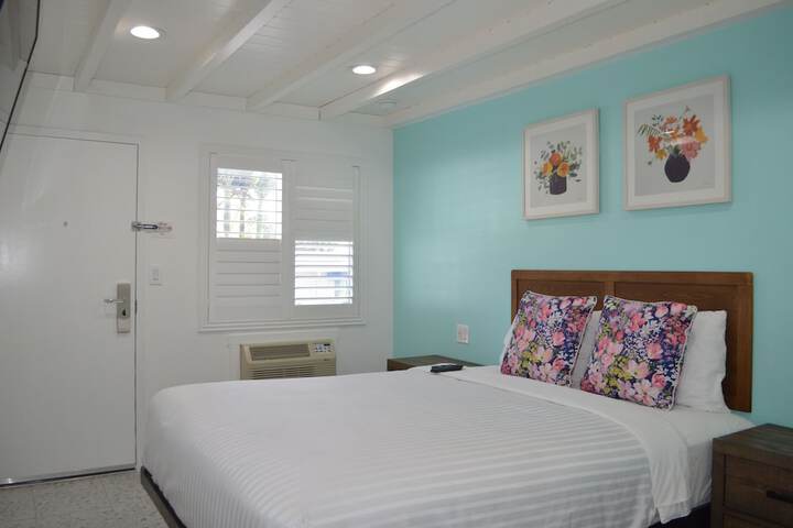 Room 21 of 42