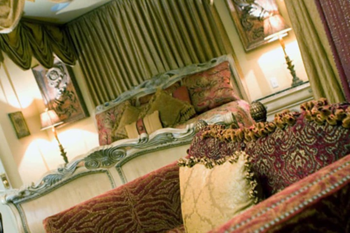 Two Hearts Inn