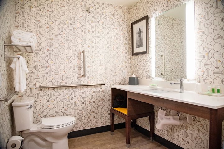 Room 53 of 78