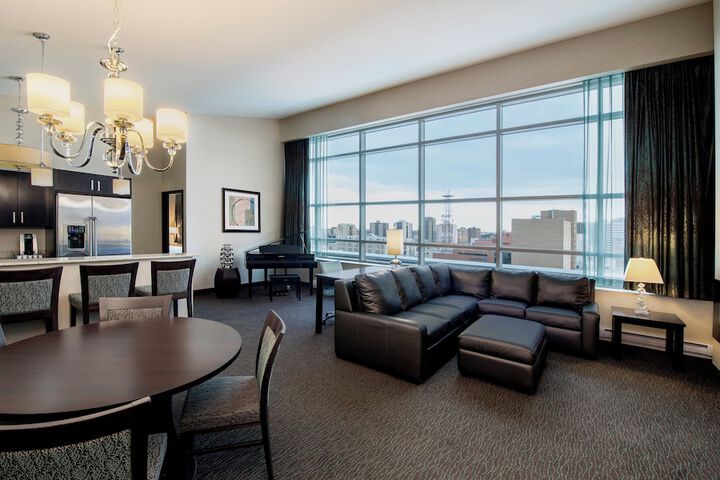 Holiday Inn Hotel & Suites Saskatoon Downtown by IHG